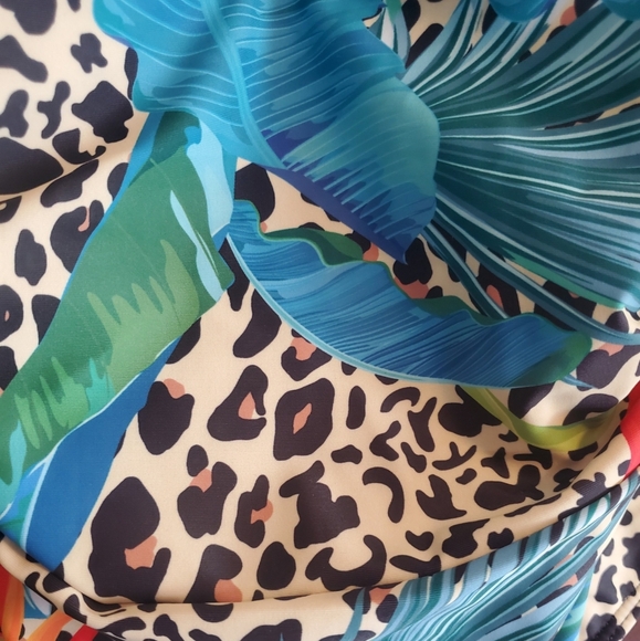NWOT Leopard & Tropical One Piece Swimsuit - Large - Picture 3 of 4
